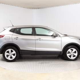 Foto inzerátu Nissan Qashqai 1.3 DIG-T
