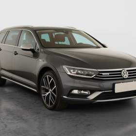VW Passat 2.0 BiTDI / 19877059