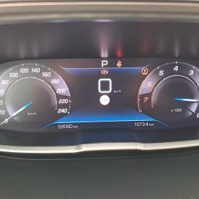Foto inzerátu Peugeot 5008 PureTech 130