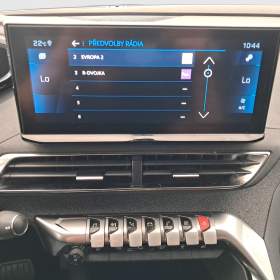 Foto inzerátu Peugeot 5008 PureTech 130