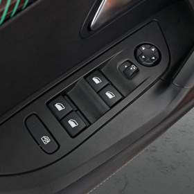 Foto inzerátu Peugeot 2008 1.2 PureTech