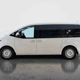 Foto inzerátu Hyundai Staria 2.2 CRDi