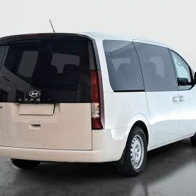 Foto inzerátu Hyundai Staria 2.2 CRDi
