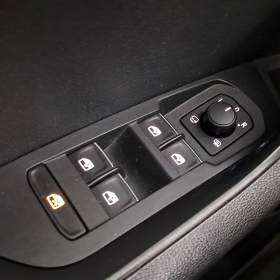 Foto inzerátu Skoda Karoq 1.6 TDI