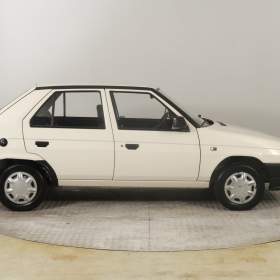 Foto inzerátu Skoda Favorit 1.3 135