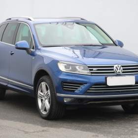 VW Touareg 3.0 TDI / 19884414