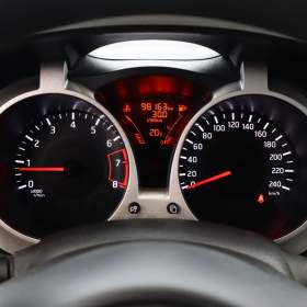 Foto inzerátu Nissan Juke 1.6 i
