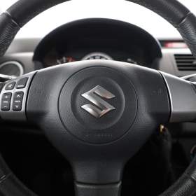 Foto inzerátu Suzuki Swift 1.3 i