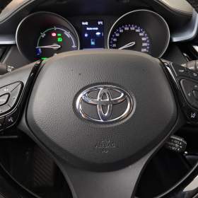 Foto inzerátu Toyota C-HR 1.8 Hybrid