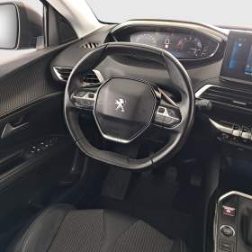 Foto inzerátu Peugeot 3008 1.2 PureTech