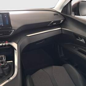 Foto inzerátu Peugeot 3008 1.2 PureTech