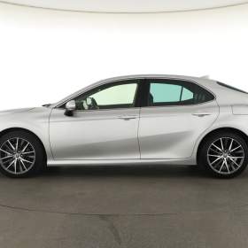 Foto inzerátu Toyota Camry 2.5 Hybrid