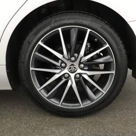 Foto inzerátu Toyota Camry 2.5 Hybrid