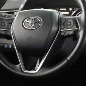 Foto inzerátu Toyota Camry 2.5 Hybrid