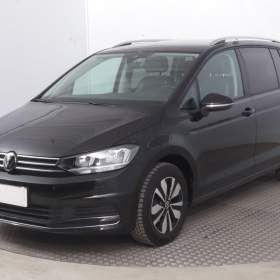 Foto inzerátu VW Touran 1.5 TSI