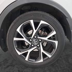 Foto inzerátu Toyota C-HR 1.8 Hybrid