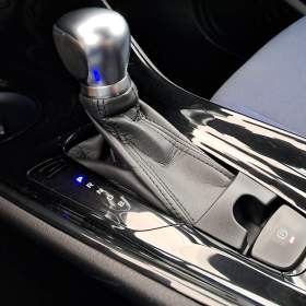 Foto inzerátu Toyota C-HR 1.8 Hybrid