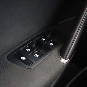 Foto inzerátu VW Golf 1.0 TSI