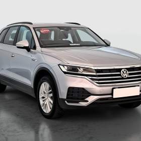 VW Touareg 3.0 TDI / 19895592
