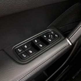 Foto inzerátu Porsche Cayenne V6