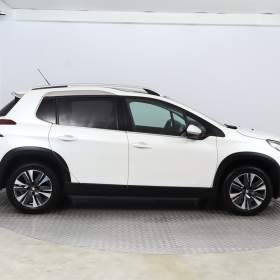 Foto inzerátu Peugeot 2008 1.2 PureTech