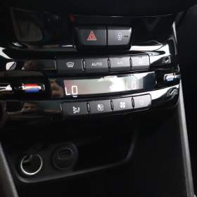 Foto inzerátu Peugeot 2008 1.2 PureTech