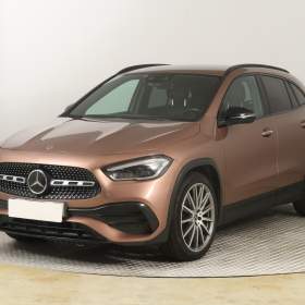 Foto inzerátu Mercedes GLA GLA 220 d 4MATIC