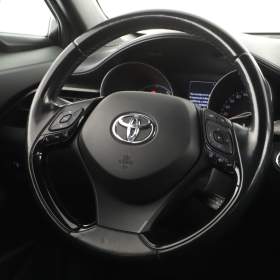 Foto inzerátu Toyota C-HR 1.8 Hybrid