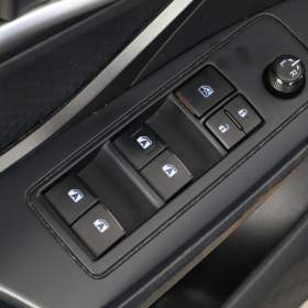 Foto inzerátu Toyota C-HR 1.8 Hybrid