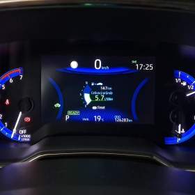 Foto inzerátu Toyota Corolla 1.8 Hybrid