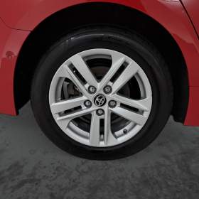 Foto inzerátu Toyota Corolla 1.8 Hybrid