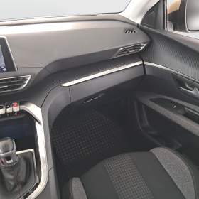 Foto inzerátu Peugeot 5008 PureTech 130