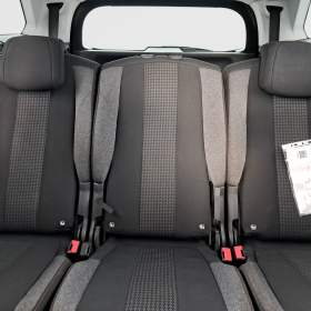 Foto inzerátu Peugeot 5008 PureTech 130