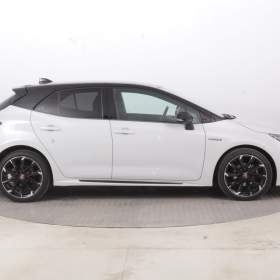 Foto inzerátu Toyota Corolla 1.8 Hybrid