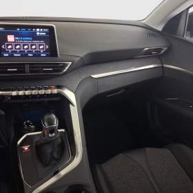 Foto inzerátu Peugeot 3008 1.2 PureTech
