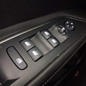 Foto inzerátu Peugeot 3008 1.2 PureTech