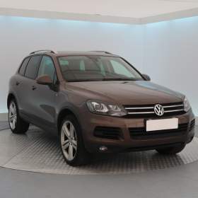 VW Touareg 3.0 TDI / 19904031