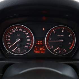 BMW X1 xDrive20d / 19904077
