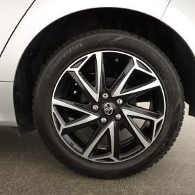 Foto inzerátu Toyota Yaris 1.5 VVT-i