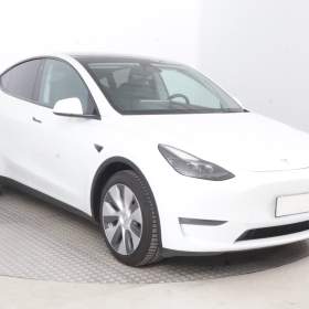 Tesla Model Y Long Range AWD 75kWh / 19905896
