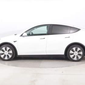 Foto inzerátu Tesla Model Y Long Range AWD 75kWh