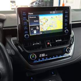 Foto inzerátu Toyota Corolla 1.8 Hybrid