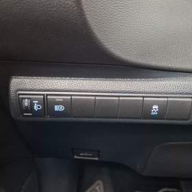 Foto inzerátu Toyota Corolla 1.8 Hybrid