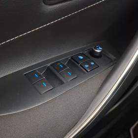 Foto inzerátu Toyota Corolla 1.8 Hybrid