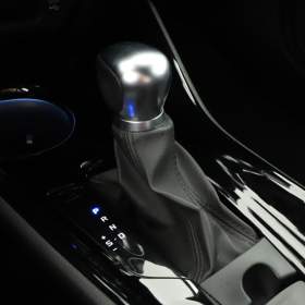 Foto inzerátu Toyota C-HR 2.0 Hybrid