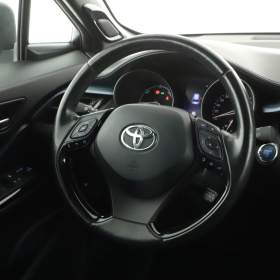 Foto inzerátu Toyota C-HR 2.0 Hybrid