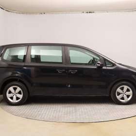 Foto inzerátu VW Sharan 2.0 TDI