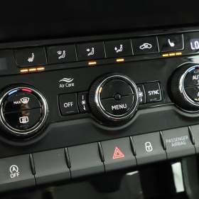 Foto inzerátu Skoda Karoq 1.0 TSI