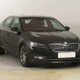 Skoda Superb 2.0 TDI 4x4 / 19916186