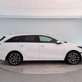 Foto inzerátu Kia Ceed 1.6 GDI plug-in